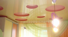 Желто-розовый двухуровневый потолок от «Элит стиль»